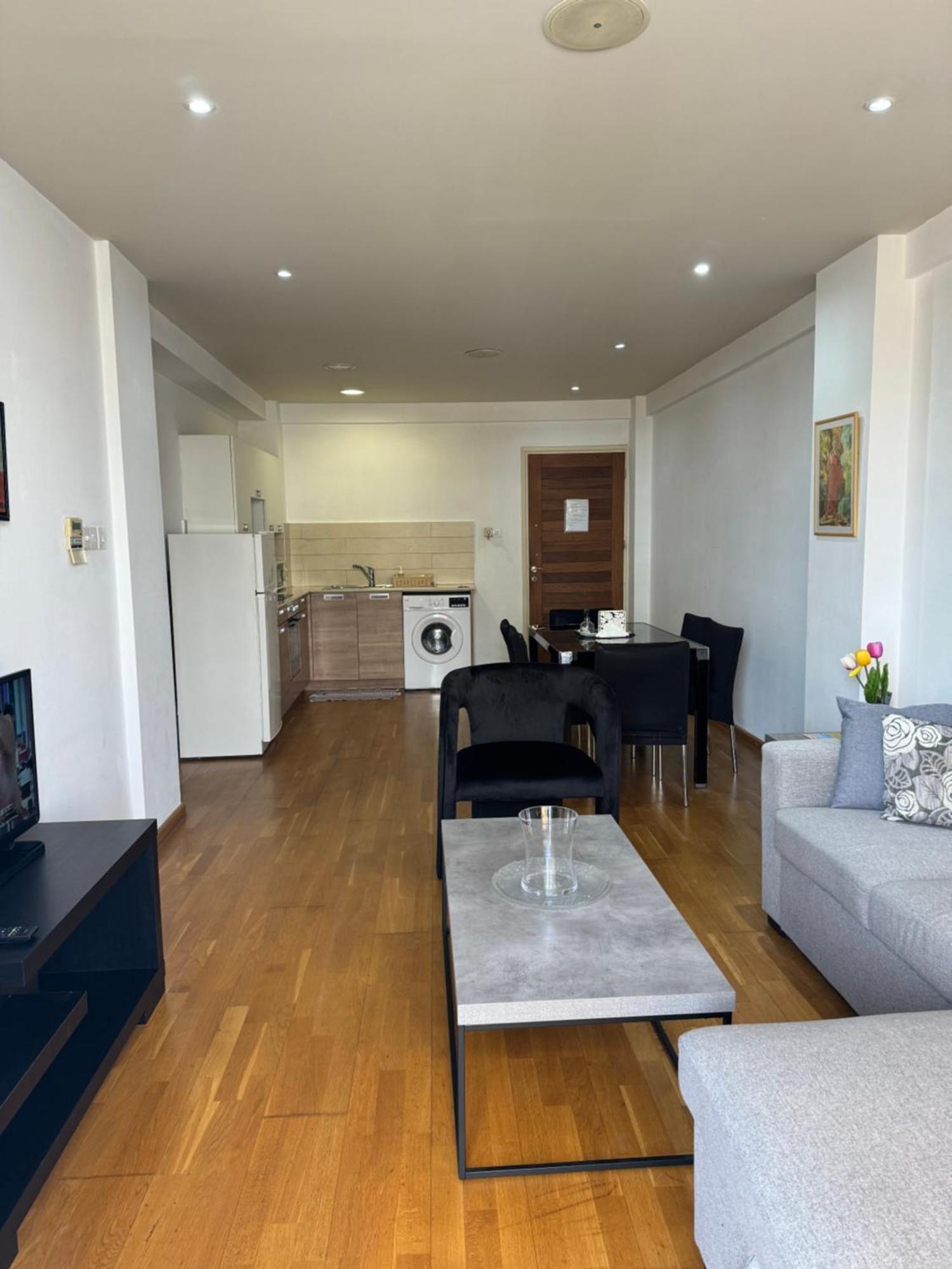 Ithaki Phinikoudes Apartment No. 105 Larnaca Bagian luar foto